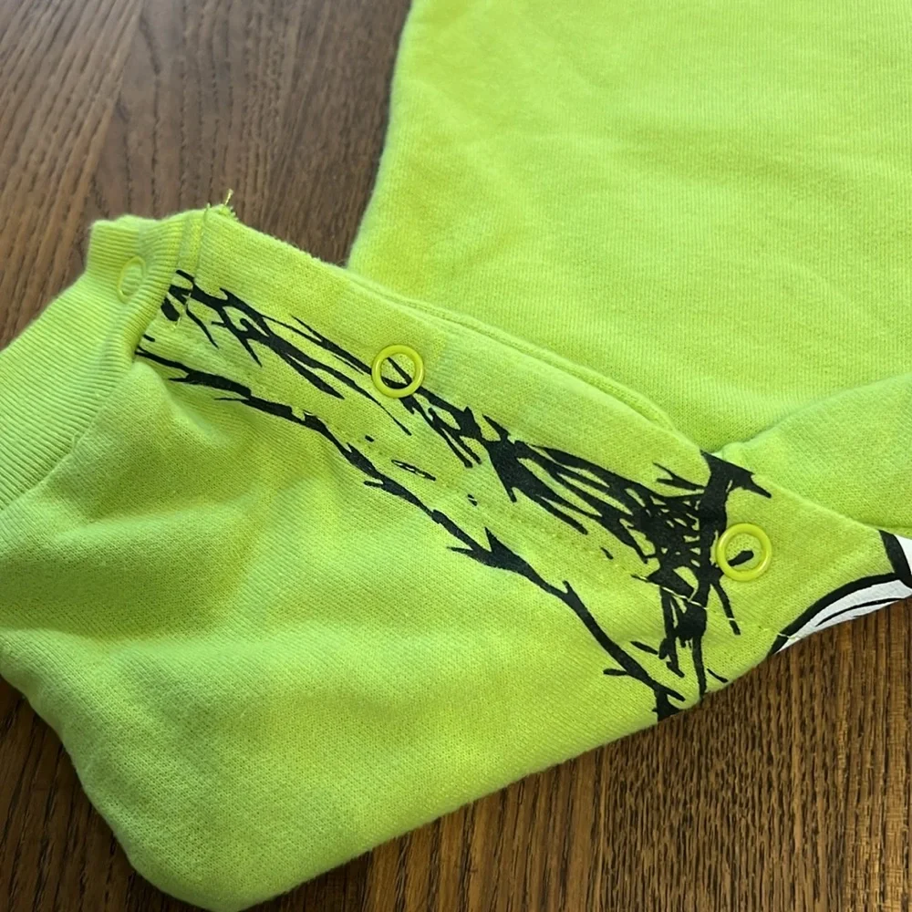 Grinch jammies, size 3 to 6 months still in great condition